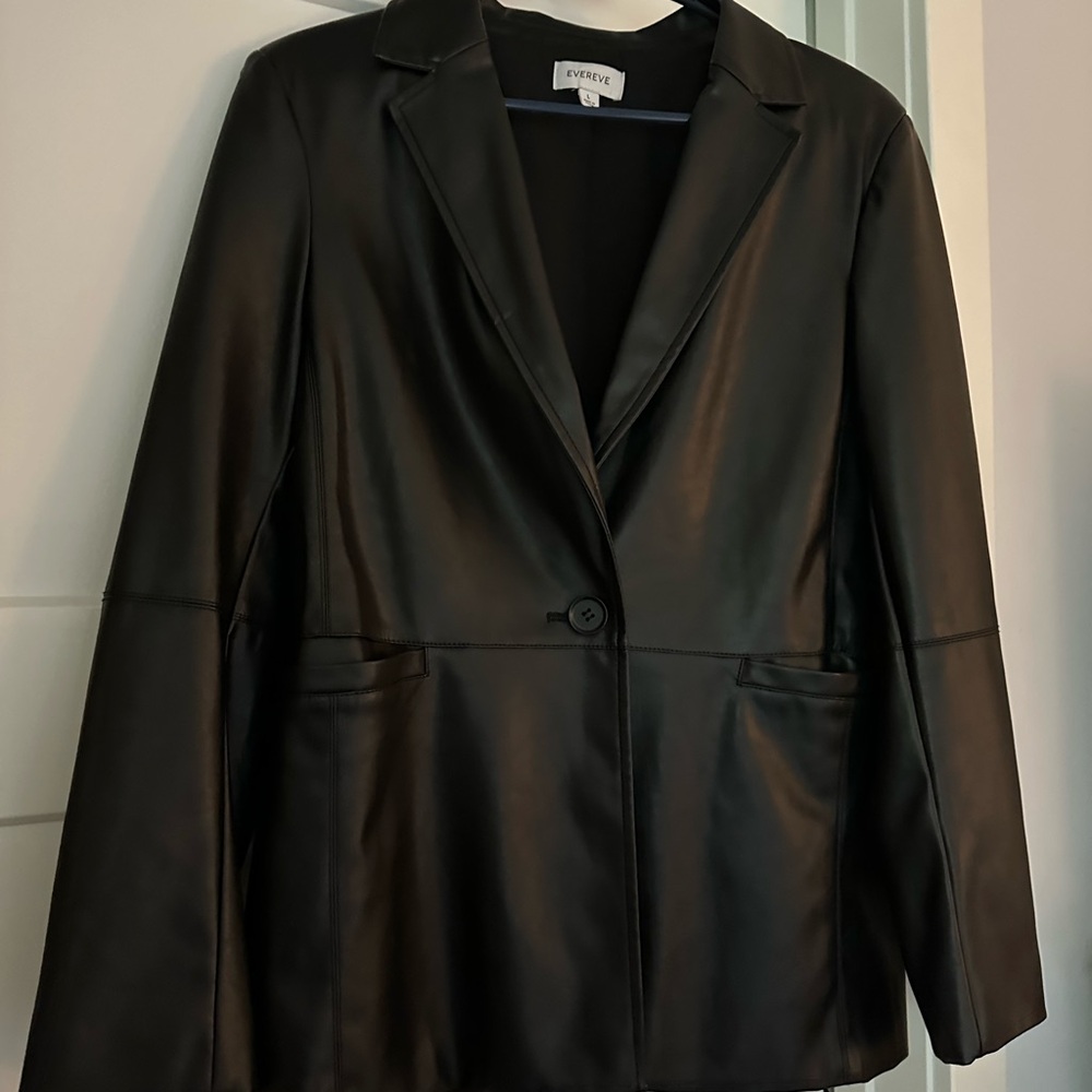 Evereve Black Faux Leather Single-Button Blazer